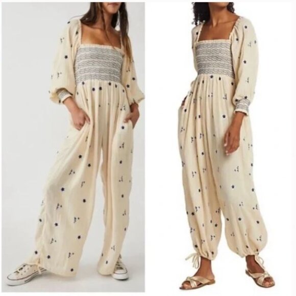 Free People Smocked Flowered Dahlia Jumper XS - Picture 2 of 11